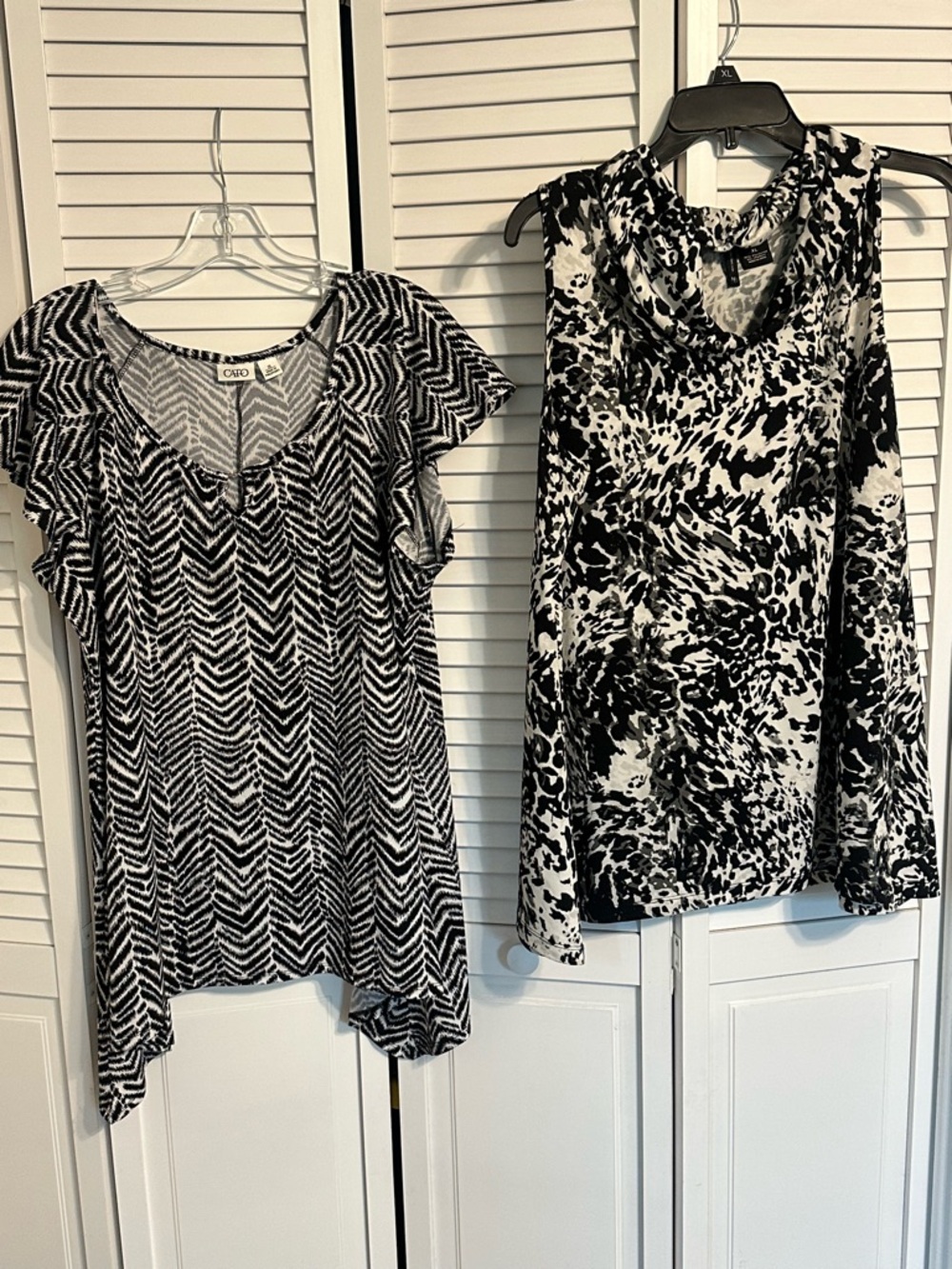 2  Black & White Patterned Women's Top size Xl